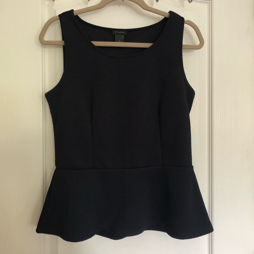 Preloved and elegant Dark Navy almost black sleeveless Top Sz M [Firm Price]